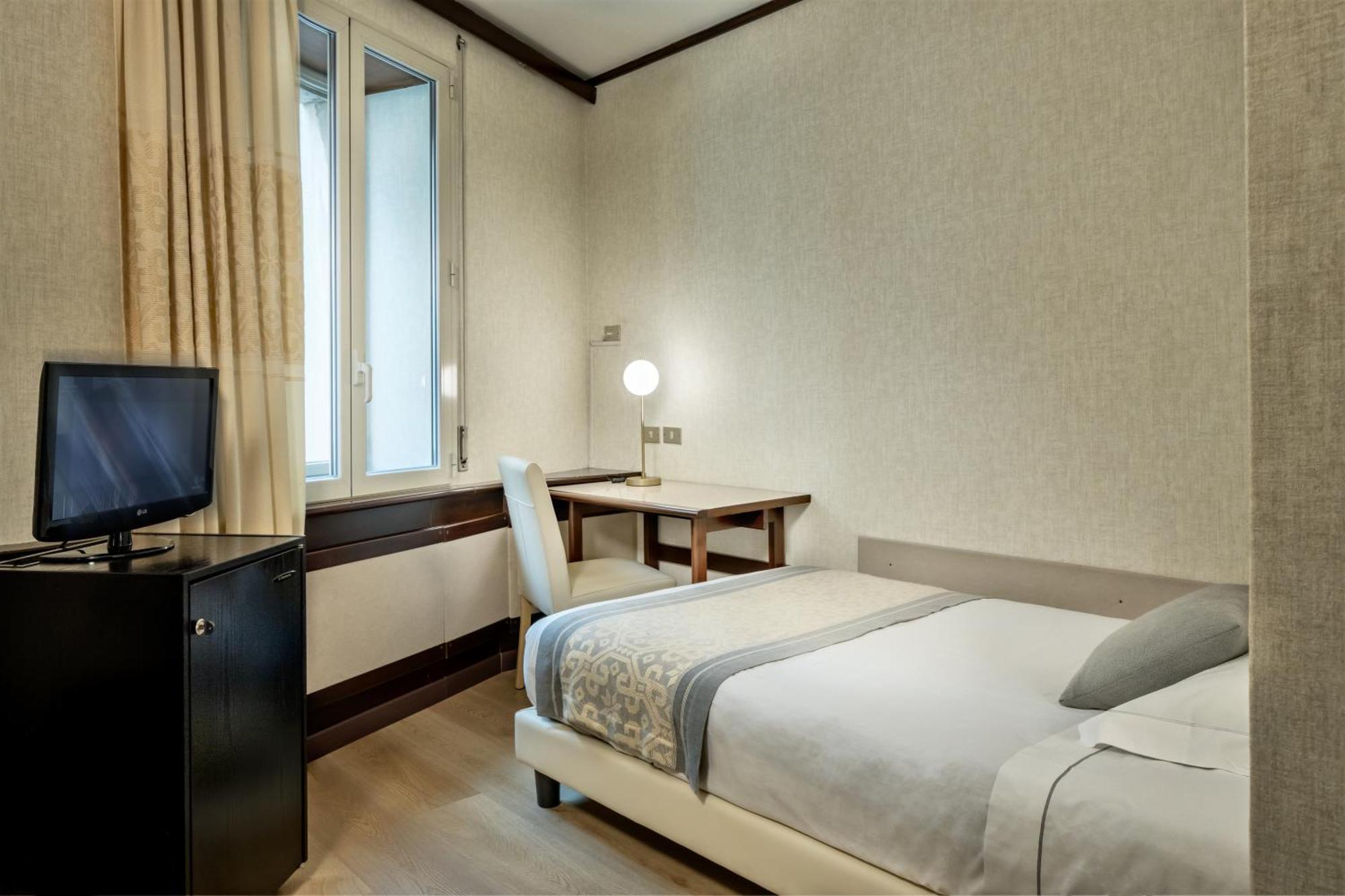 Hotel Italia Cagliari Bagian luar foto
